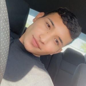 Meet your Posher, Justin